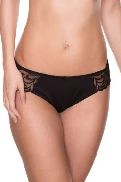 Triumph: Modern Finesse Tai-Slip