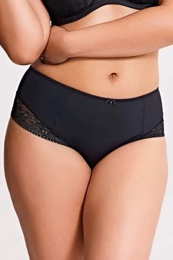 Sculptresse: Roxie Slip