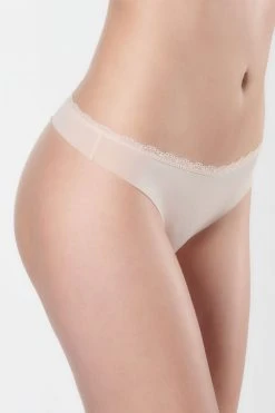 Aubade: Lysessence String