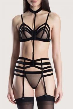 Aubade: Boite à Désir Liens De Velours Set (BH & String)