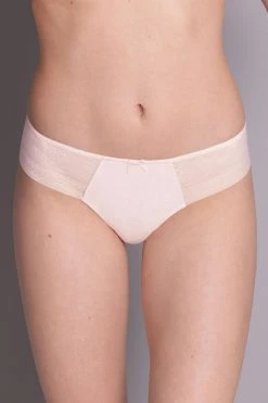 Rosa Faia: Fleur String