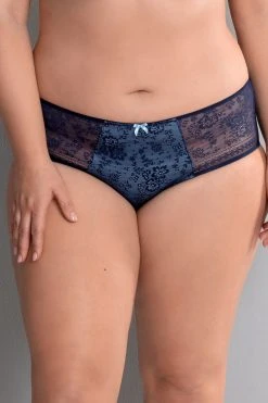 Rosa Faia: Fleur Taillenslip