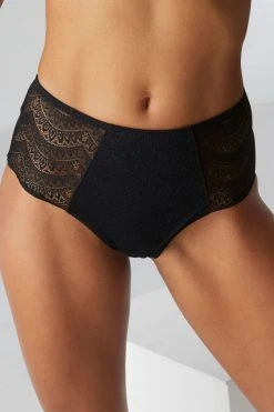 Simone Perele: Karma Taillenslip