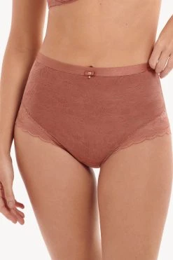 Lisca: Evelyn Hoher Slip