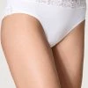 Calida: Natural Comfort Lace Slip -PrimaDonna-Shop 2672133218weiss001 14642 Zoomify2Front 1000x1500 15